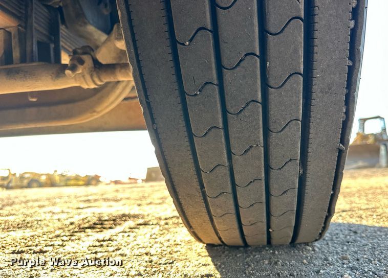 image for item OK9026 2007 Peterbilt 378  semi truck