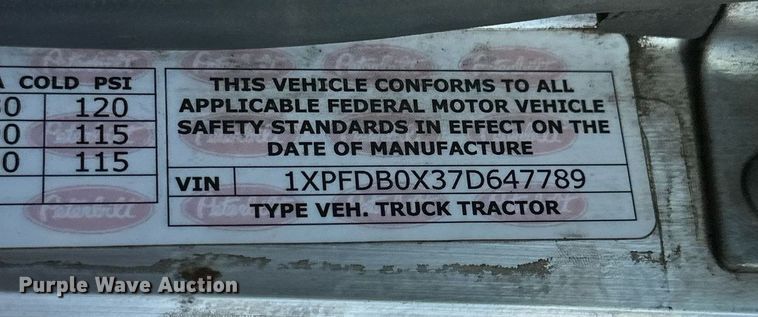 image for item OK9026 2007 Peterbilt 378  semi truck