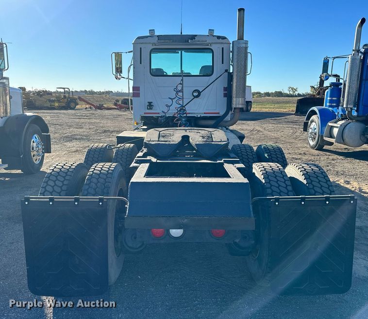image for item OK9027 1998 Mack CH613  semi truck