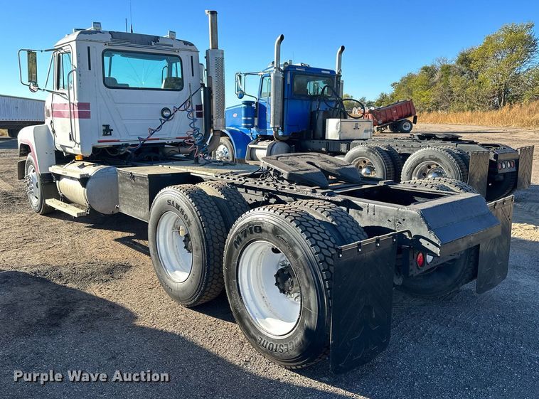 image for item OK9027 1998 Mack CH613  semi truck