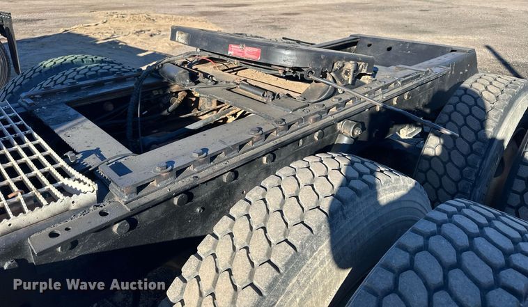 image for item OK9027 1998 Mack CH613  semi truck