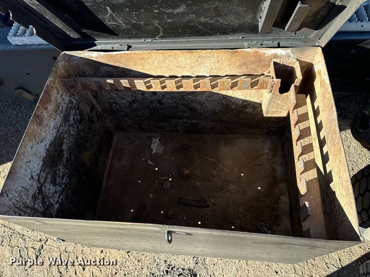 image for item OK9027 1998 Mack CH613  semi truck