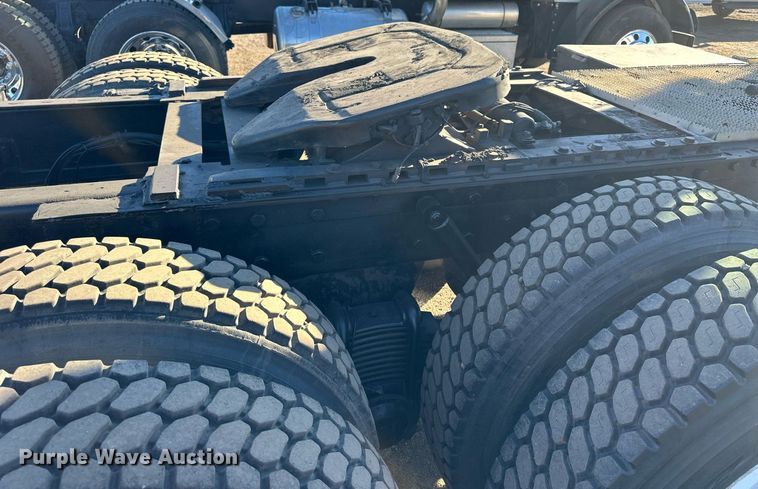 image for item OK9027 1998 Mack CH613  semi truck