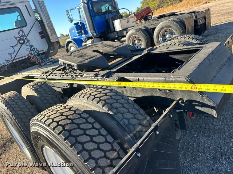 image for item OK9027 1998 Mack CH613  semi truck