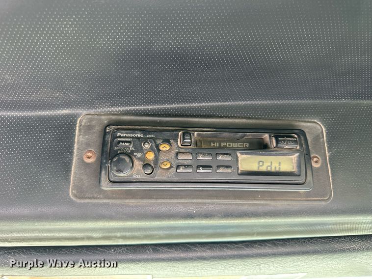 image for item OK9027 1998 Mack CH613  semi truck