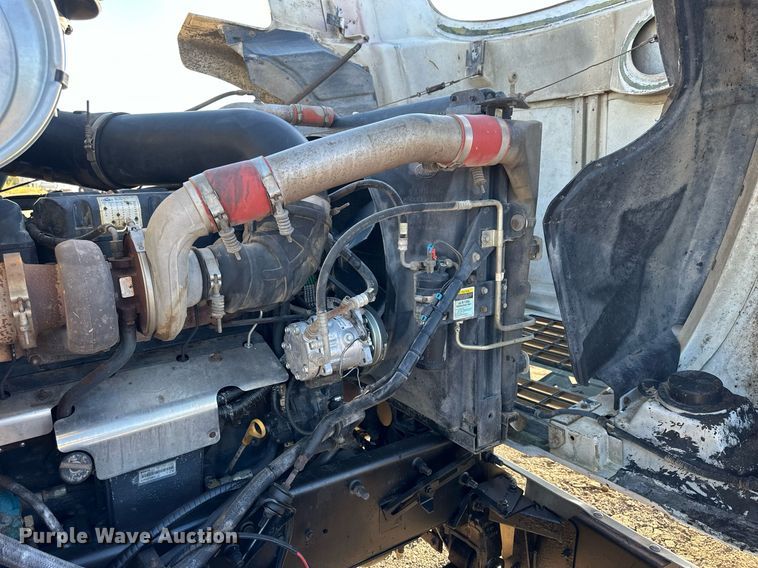 image for item OK9027 1998 Mack CH613  semi truck