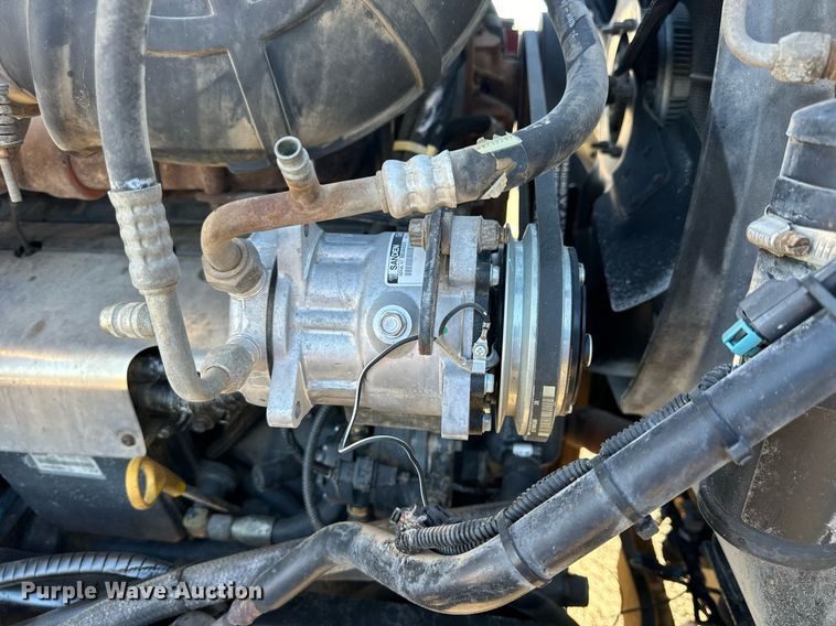 image for item OK9027 1998 Mack CH613  semi truck