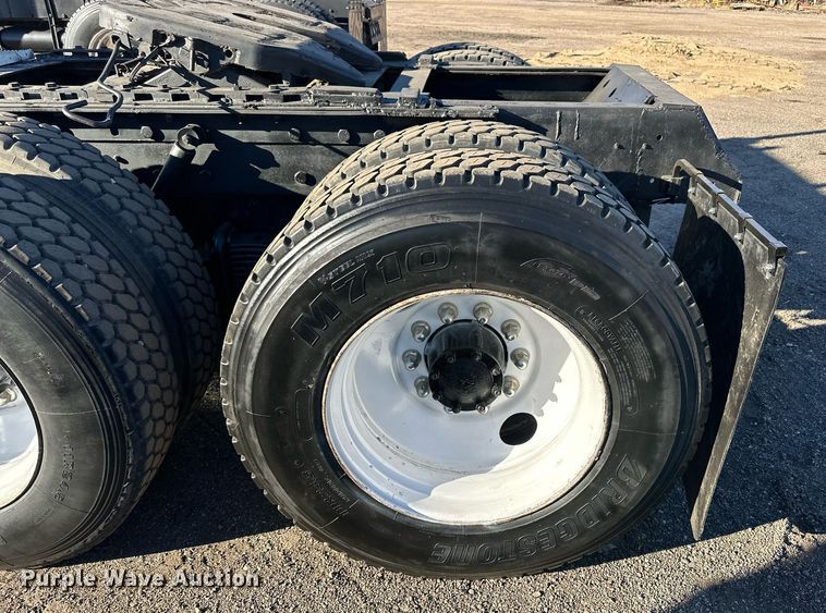 image for item OK9027 1998 Mack CH613  semi truck