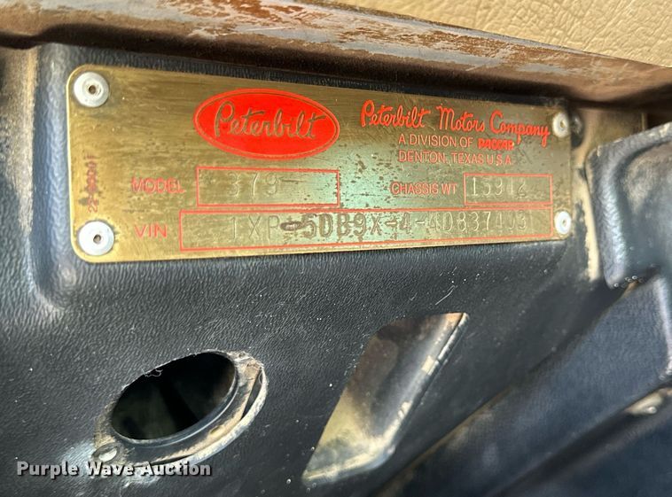 image for item OK9028 2004 Peterbilt 379  semi truck