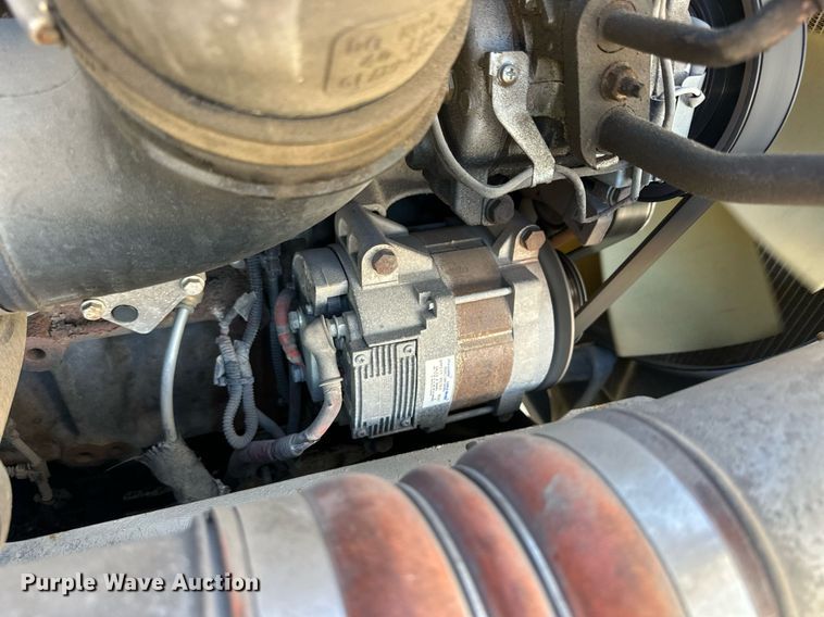 image for item OK9033 2016 Freightliner Cascadia Evolution  semi truck