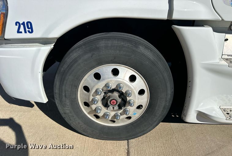 image for item OK9033 2016 Freightliner Cascadia Evolution  semi truck