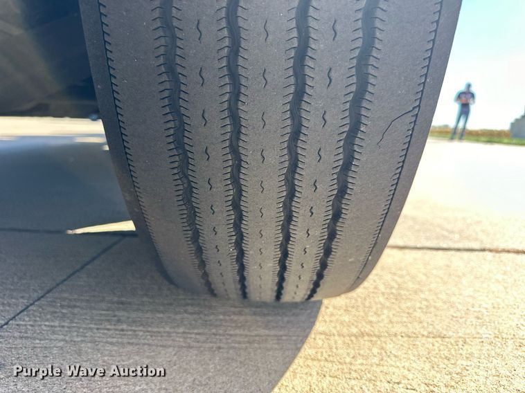 image for item OK9033 2016 Freightliner Cascadia Evolution  semi truck