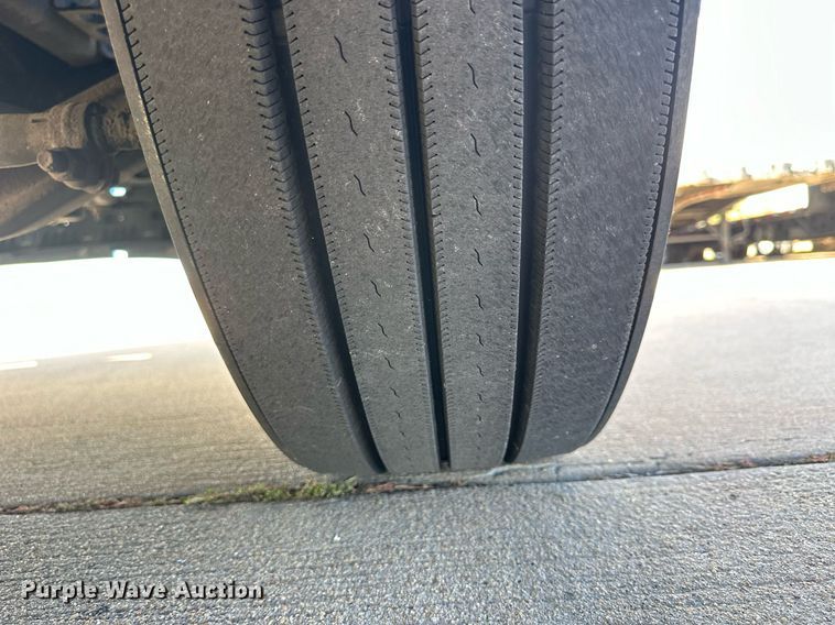 image for item OK9033 2016 Freightliner Cascadia Evolution  semi truck