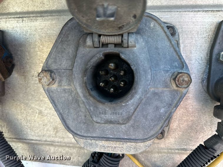 image for item OK9035 2006 Utility 3000R  Refrigerated Van Trailer