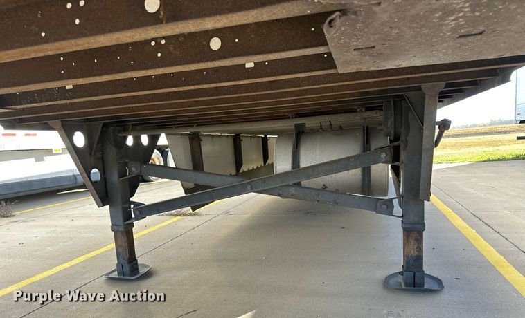 image for item OK9035 2006 Utility 3000R  Refrigerated Van Trailer