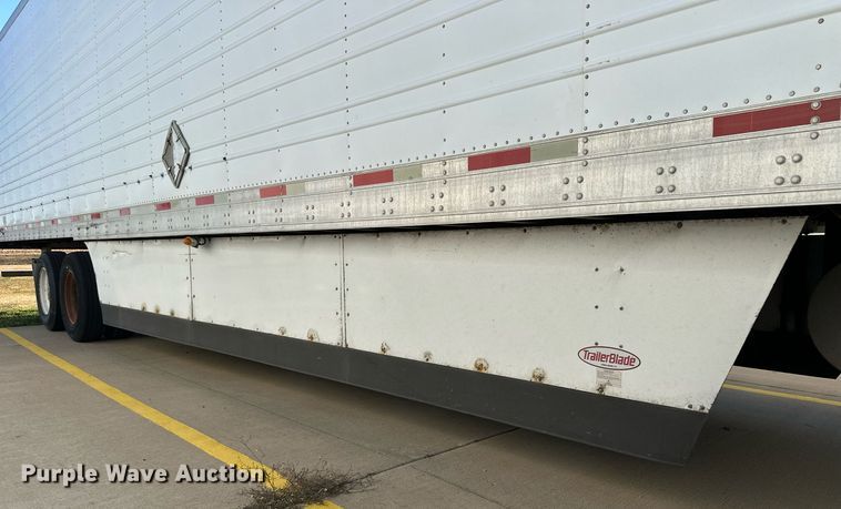 image for item OK9035 2006 Utility 3000R  Refrigerated Van Trailer