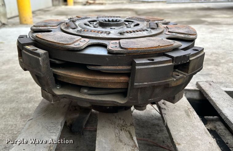 image for item OK9095 Eaton Fuller  transmission