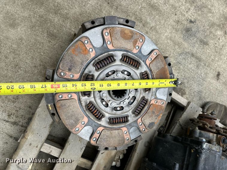 image for item OK9095 Eaton Fuller  transmission