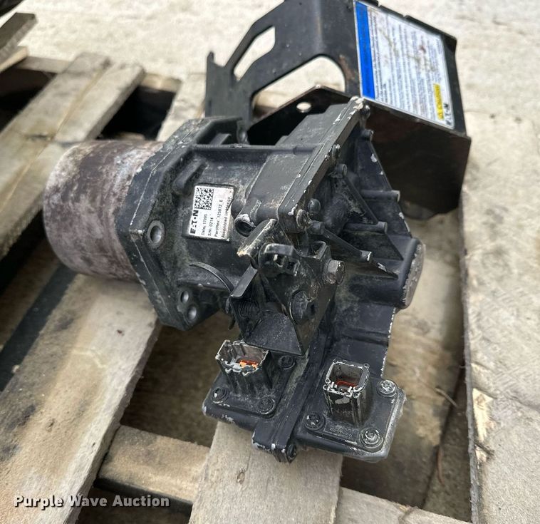 image for item OK9095 Eaton Fuller  transmission