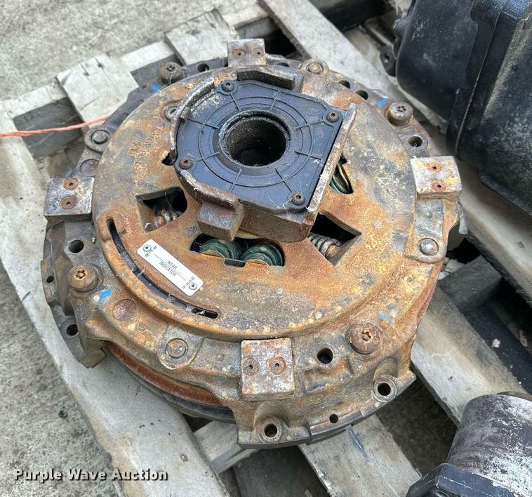 image for item OK9095 Eaton Fuller  transmission