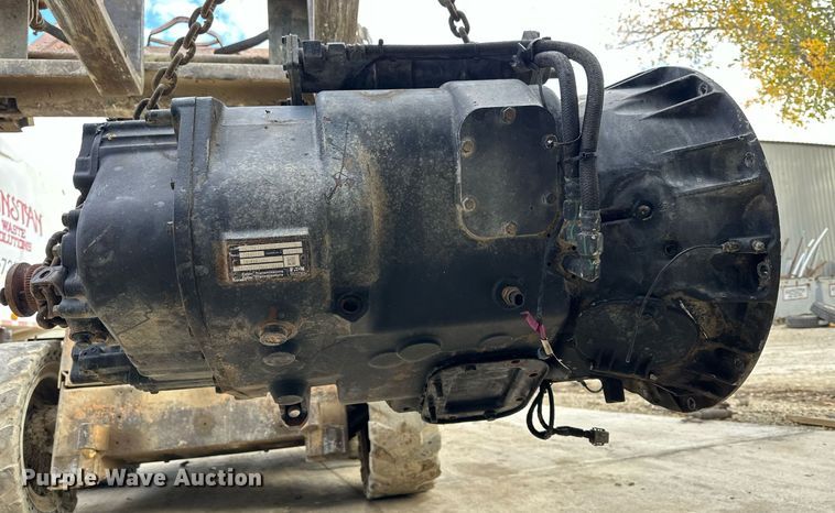 image for item OK9095 Eaton Fuller  transmission