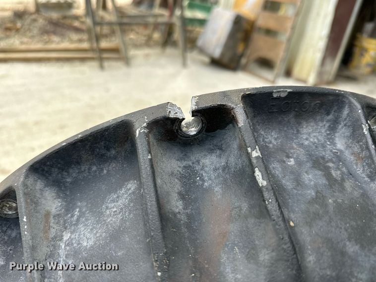 image for item OK9095 Eaton Fuller  transmission