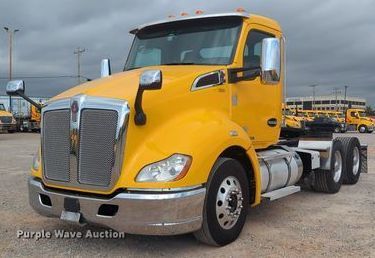 image for item OL9030 2019 Kenworth T680  semi truck