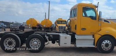 image for item OL9030 2019 Kenworth T680  semi truck