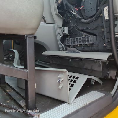 image for item OL9030 2019 Kenworth T680  semi truck