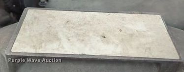 image for item OL9030 2019 Kenworth T680  semi truck