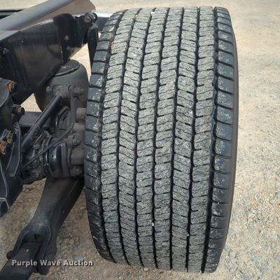 image for item OL9030 2019 Kenworth T680  semi truck