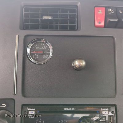 image for item OL9031 2020 Kenworth T680  semi truck