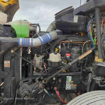 image for item OL9031 2020 Kenworth T680  semi truck