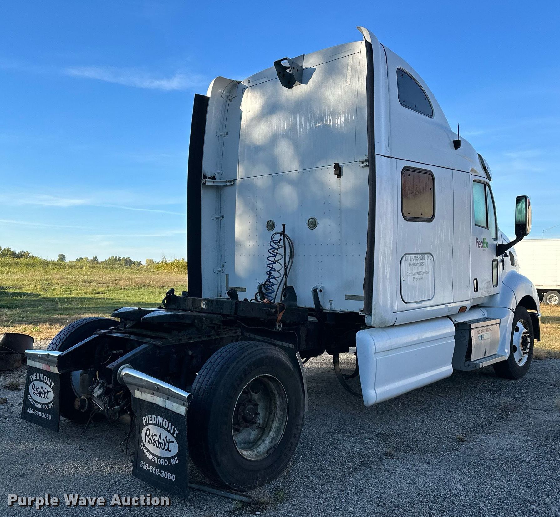 2004 Perterbilt 387 semi truck in Faucett, MO Item DW2874 for sale