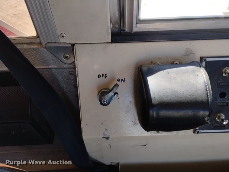 image for item DK8872 1995 Blue Bird TC2000  school bus