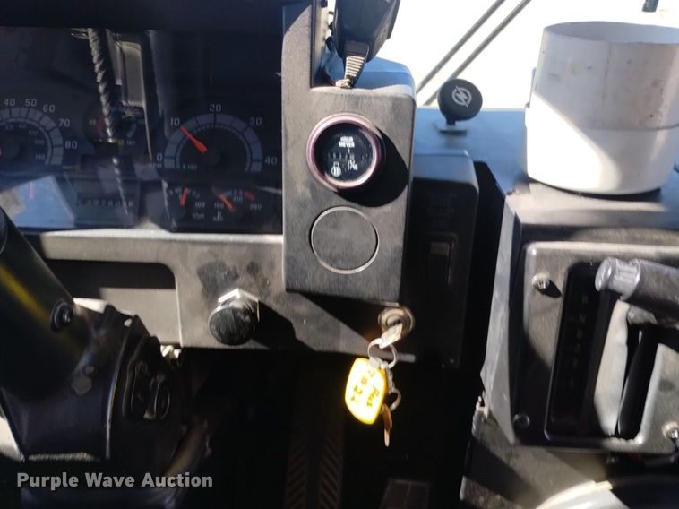 image for item DK8872 1995 Blue Bird TC2000  school bus