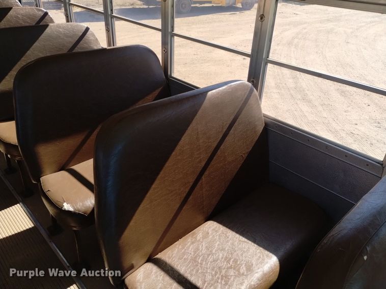 image for item DK8872 1995 Blue Bird TC2000  school bus