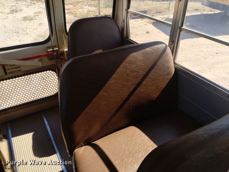 image for item DK8872 1995 Blue Bird TC2000  school bus