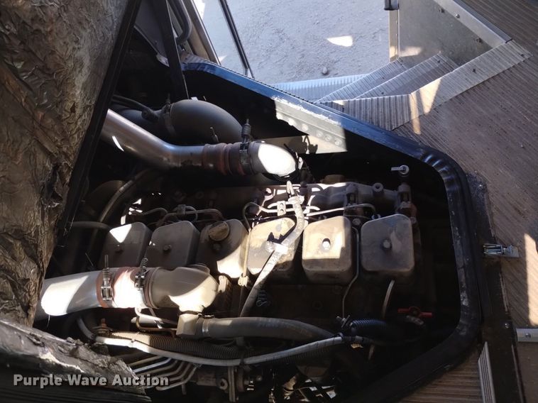 image for item DK8872 1995 Blue Bird TC2000  school bus