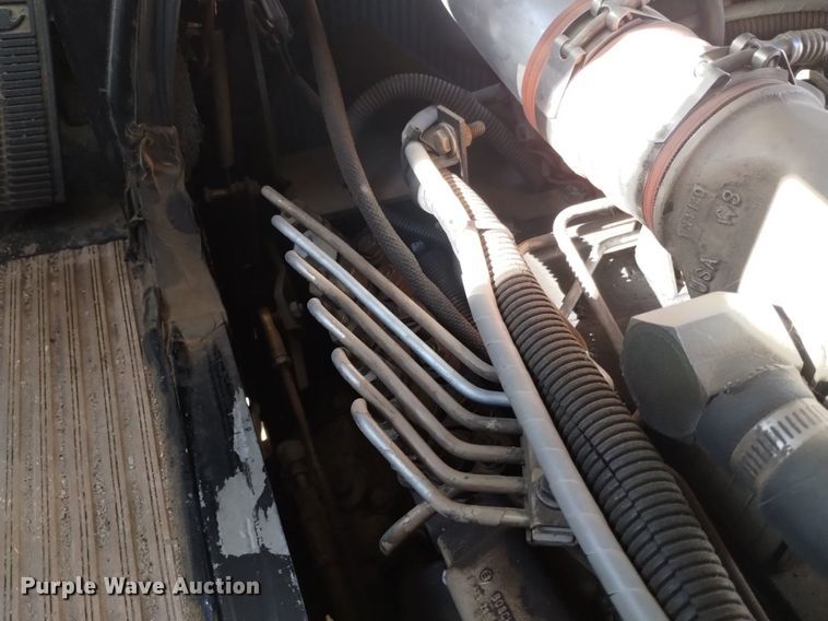 image for item DK8872 1995 Blue Bird TC2000  school bus