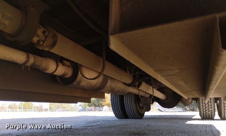 image for item DK8872 1995 Blue Bird TC2000  school bus