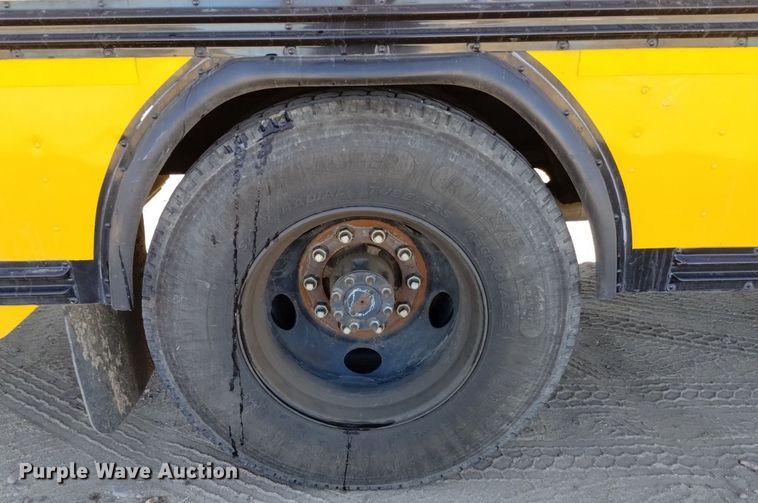 image for item DK8872 1995 Blue Bird TC2000  school bus