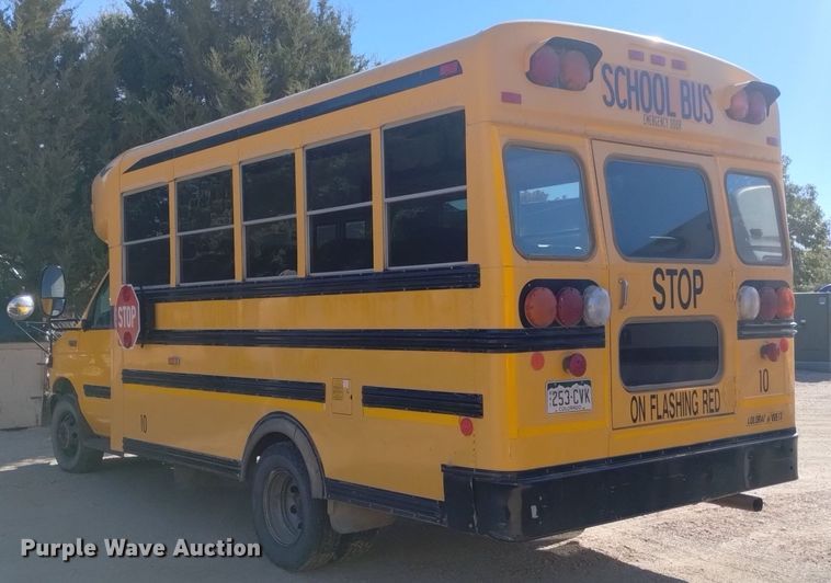 image for item DK8873 2003 Blue Bird  school bus