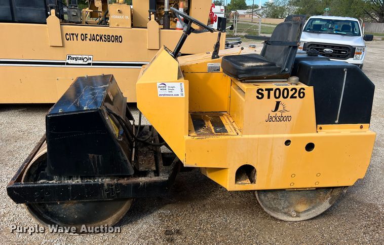 image for item DN3170 Stone AVR 4000  double drum vibratory roller