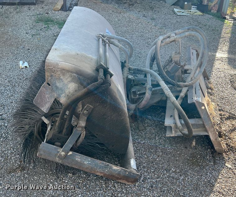 image for item DN3173 Skid steer broom