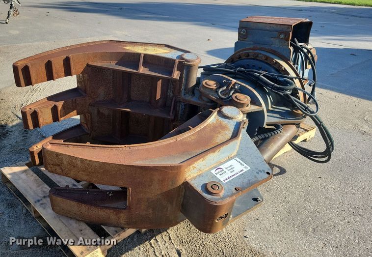 image for item DN4219 Dymax  60" W excavator grapple