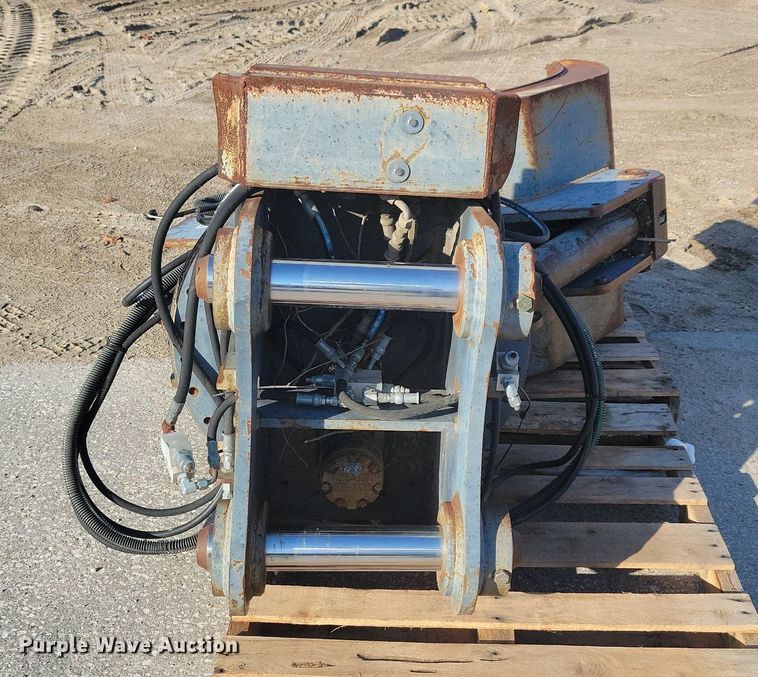 image for item DN4219 Dymax  60" W excavator grapple