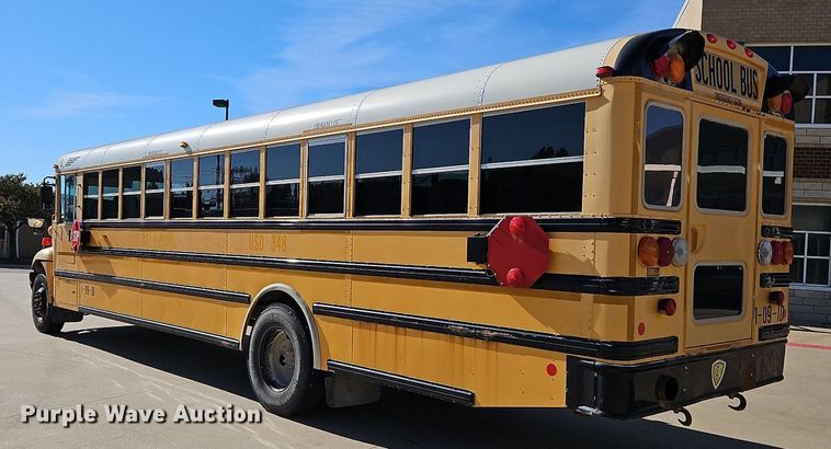 image for item DN7052 2010 IC PB10500  school bus