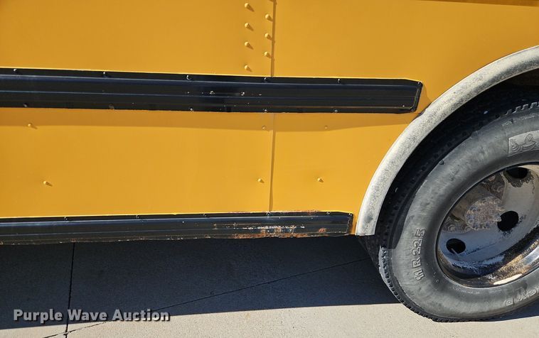 image for item DN7052 2010 IC PB10500  school bus