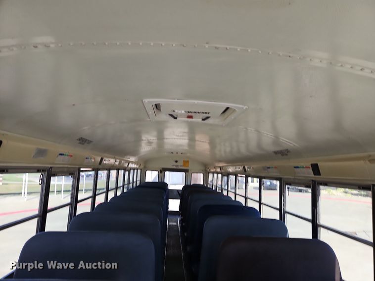 image for item DN7052 2010 IC PB10500  school bus